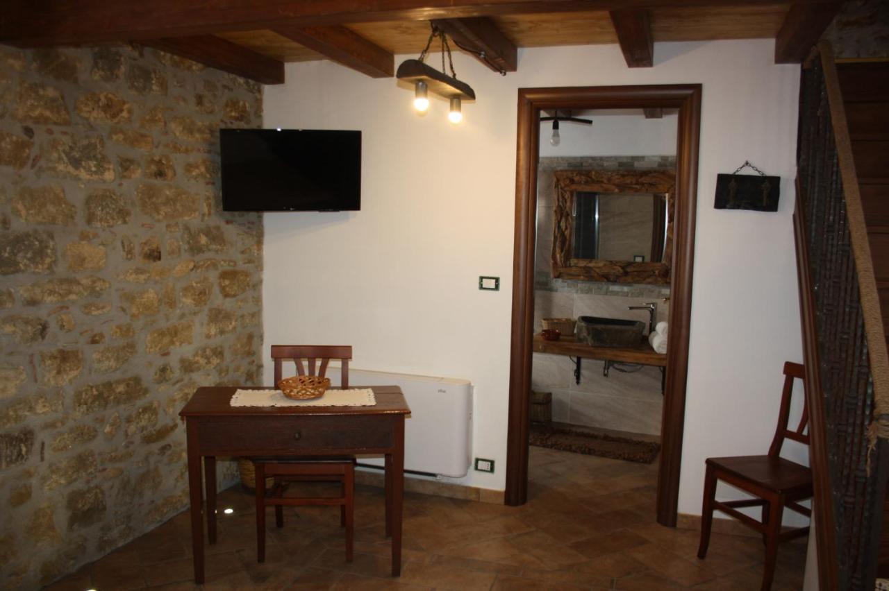B&B Villa Argimusco Montalbano Elicona Dış mekan fotoğraf